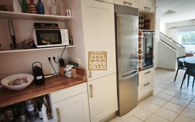 A beautiful bungalow located next to the Altea Golf Club.